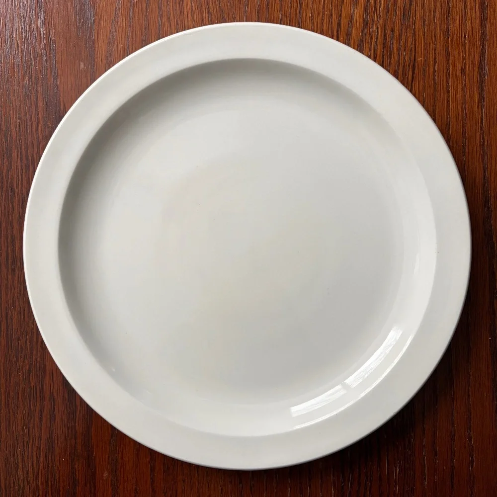 2 Stonehenge White MIDWINTER Dinner Plates - Picture 2 of 7